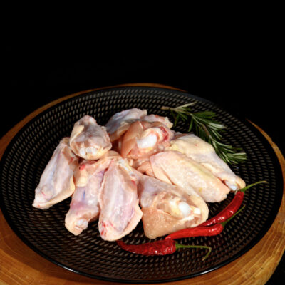 IQF Chicken Split Wings Loaded with 4 kg of IQF chicken split wings, you get convenient, ready-to-cook protein that make meal prep simple. Ideal for quick dinners, snacks, or crowd-pleasing appetizers.